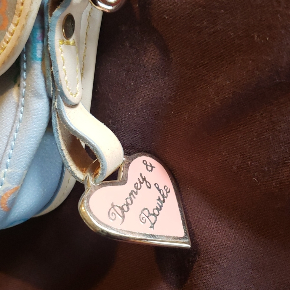 Dooney & bourke - Picture 2 of 4